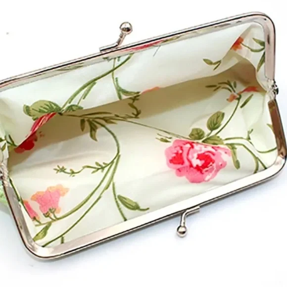 GRADIENT COLOR PRINTING BUTTERFLY MULTIFUNCTIONAL WOMEN CLUTCH/SOFT WALLET - Picture 4 of 4